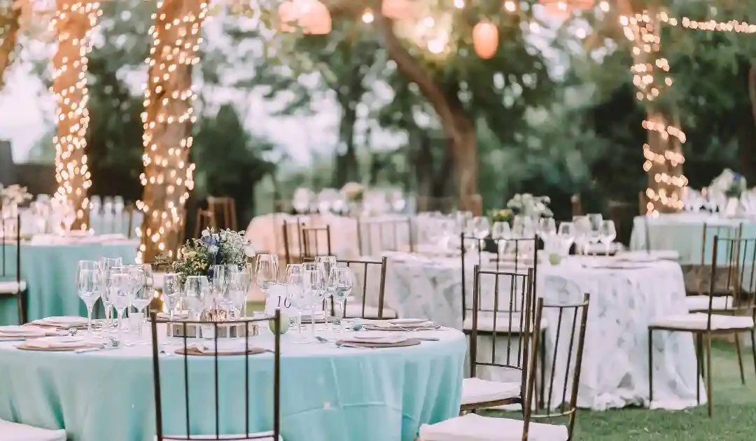 10 Essential Tips for Planning a Stress-Free Outdoor Party